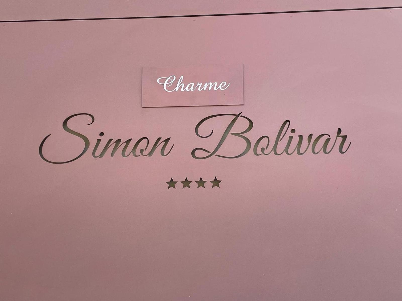 Charme Simon Bolivar Noto Eksteriør billede